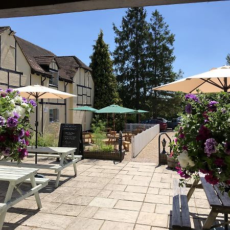 The New Inn Heckfield ภายนอก รูปภาพ