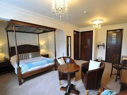 The New Inn Heckfield ภายนอก รูปภาพ