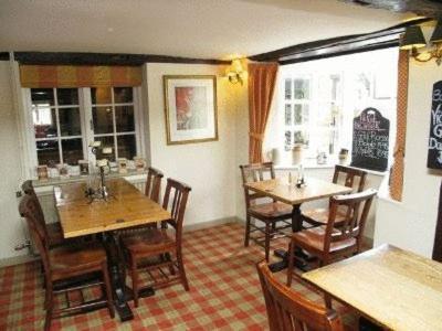 The New Inn Heckfield ภายนอก รูปภาพ